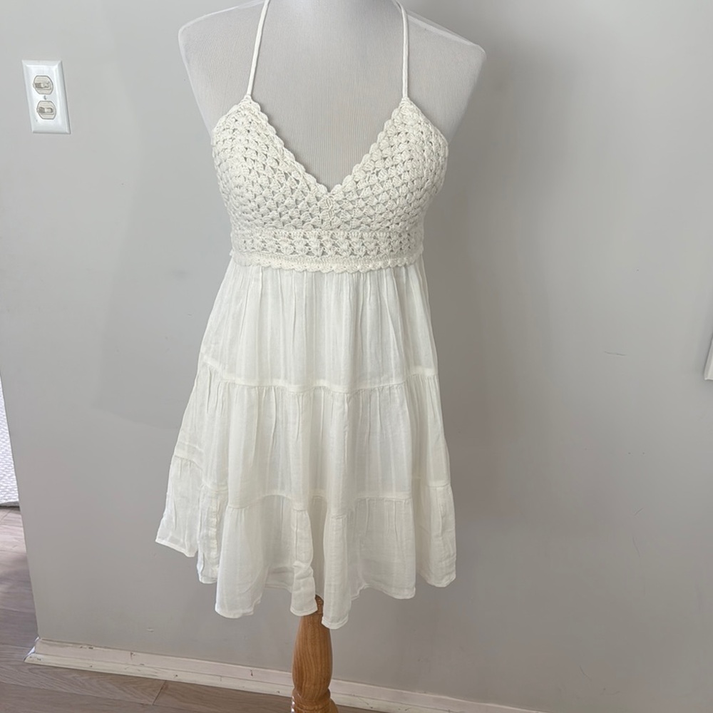 🛑CLEARANCE 🛑 White Crochet Halter Dress NWT